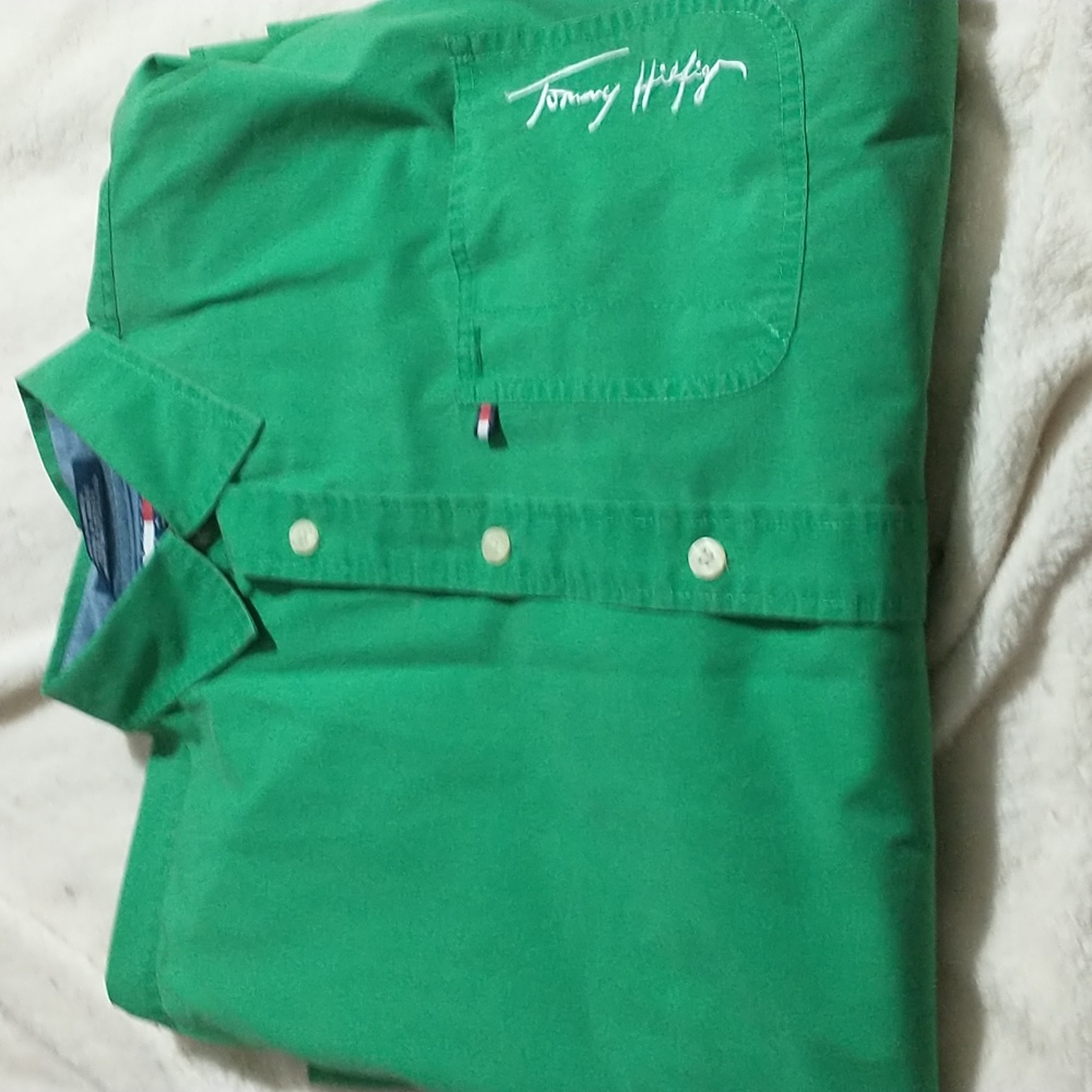 TOMMY HILFIGER MENS MEDIUM LONG SLEEVE BUTTON UP SHIRT